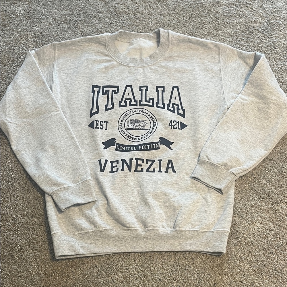 Venezia Italia Light Gray Crewneck Sweater